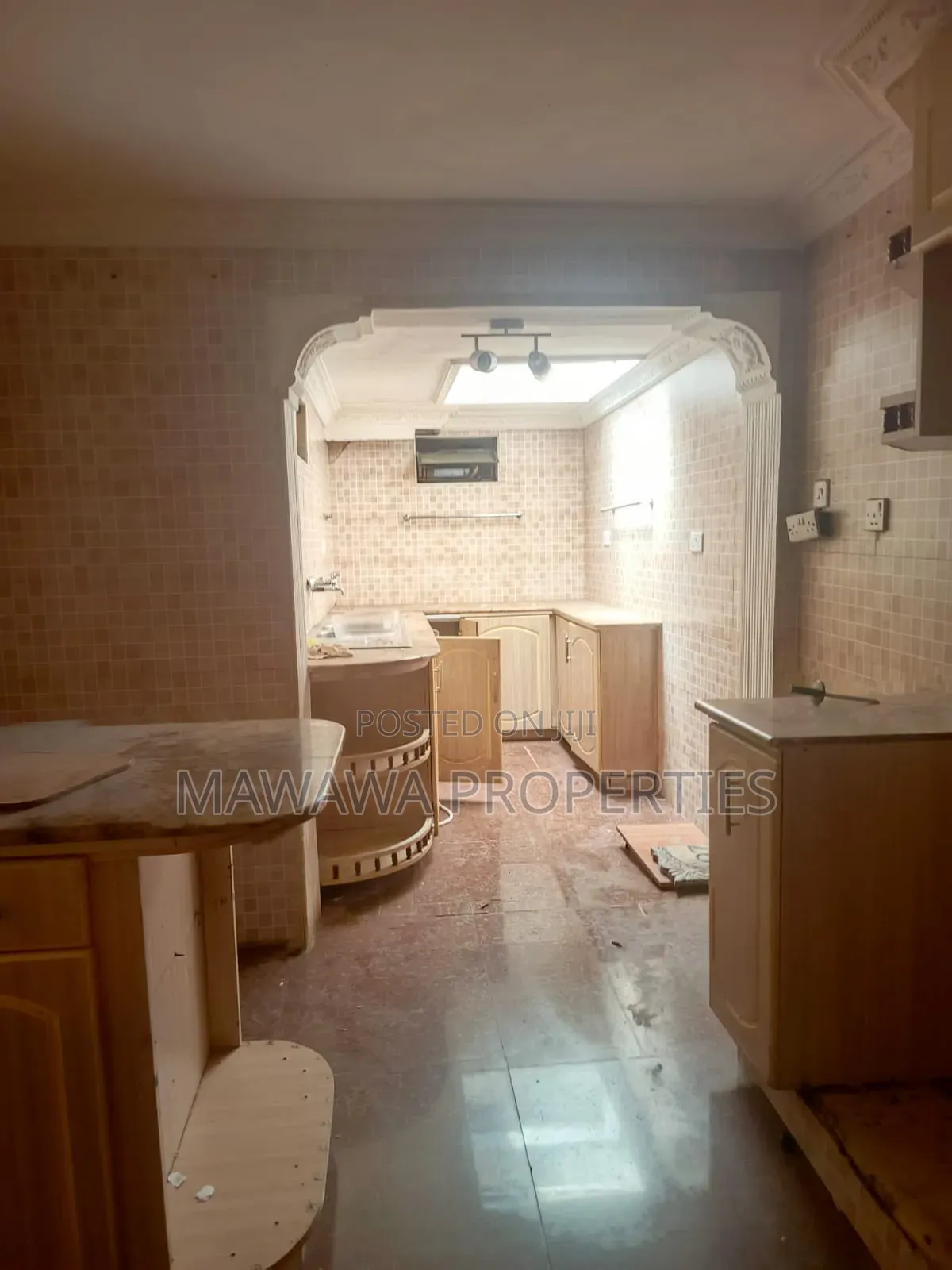 4bdrm Maisonette in South B for sale