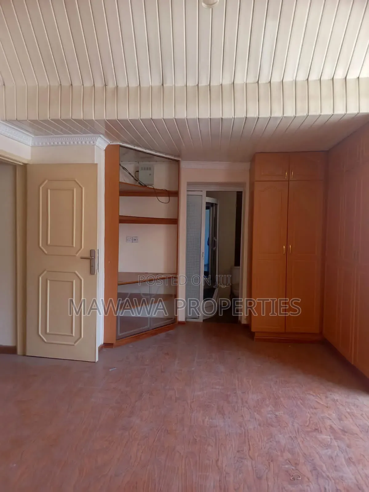 4bdrm Maisonette in South B for sale