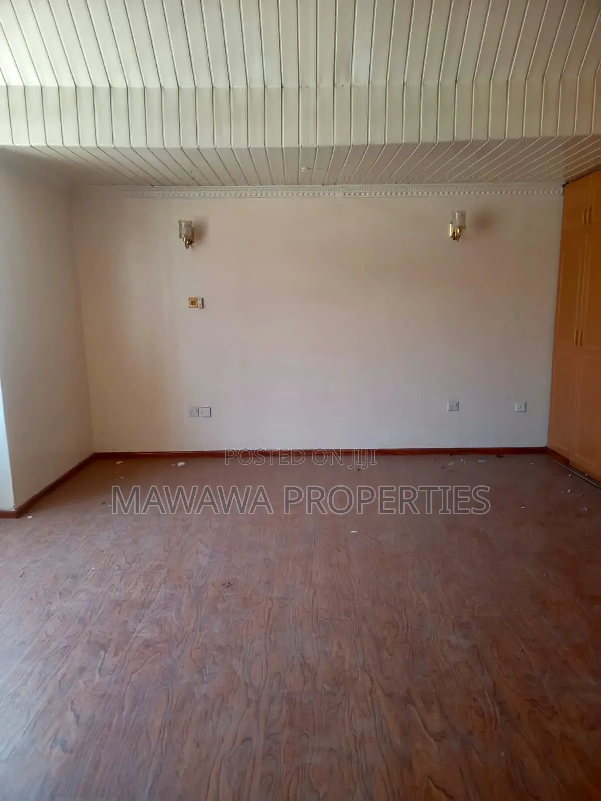4bdrm Maisonette in South B for sale