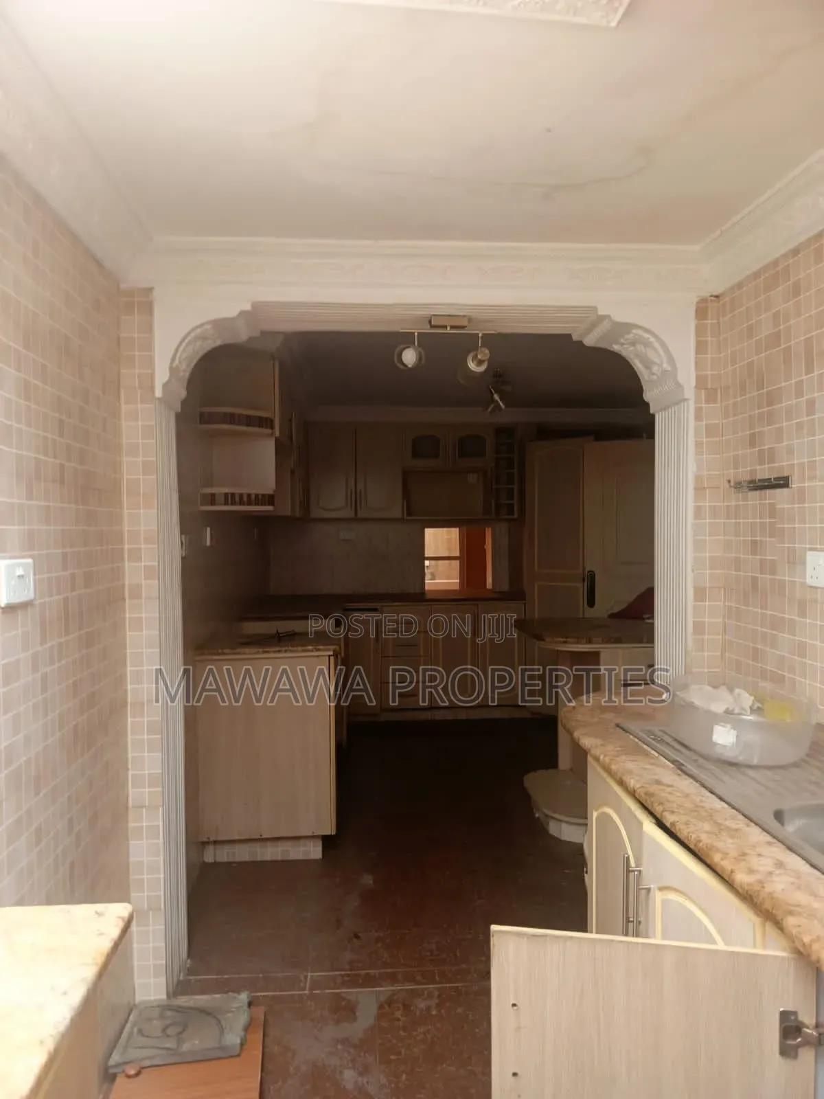 4bdrm Maisonette in South B for sale