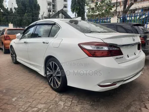 Honda Accord EX-L 2.0T 2018 White