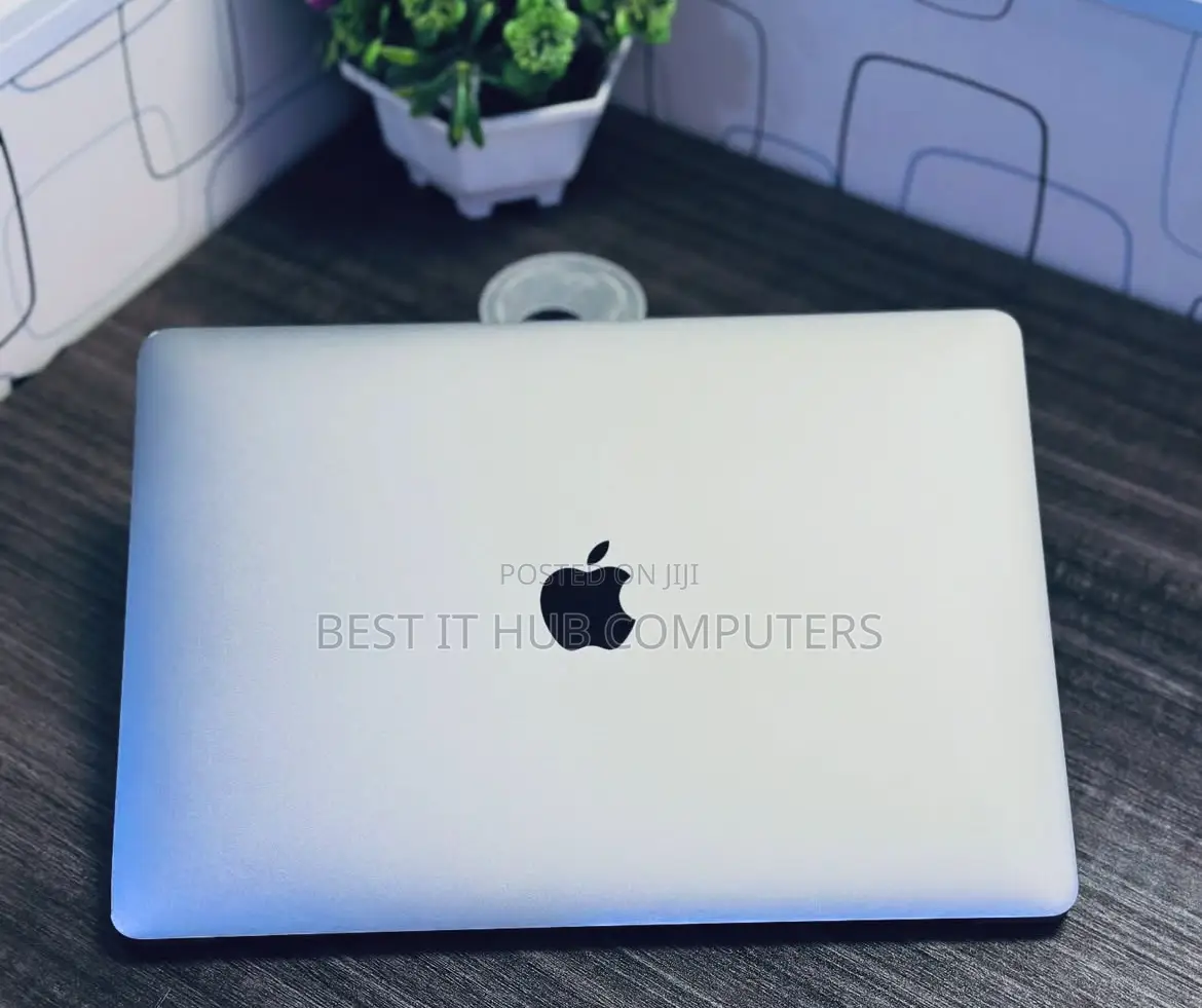 Laptop Apple MacBook Pro 2017 16GB Intel Core i7 SSD 512GB