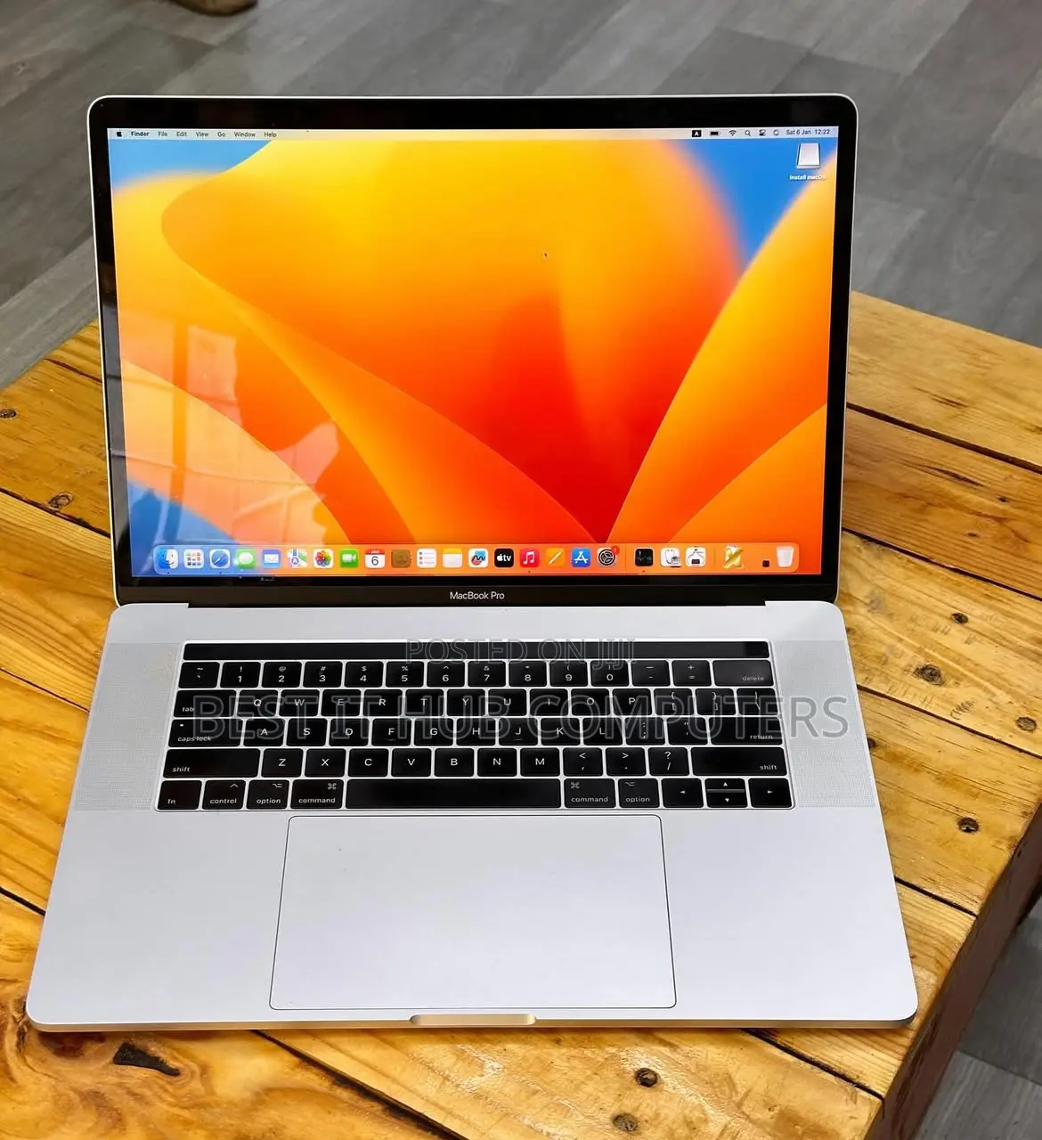 Laptop Apple MacBook Pro 2017 16GB Intel Core i7 SSD 512GB