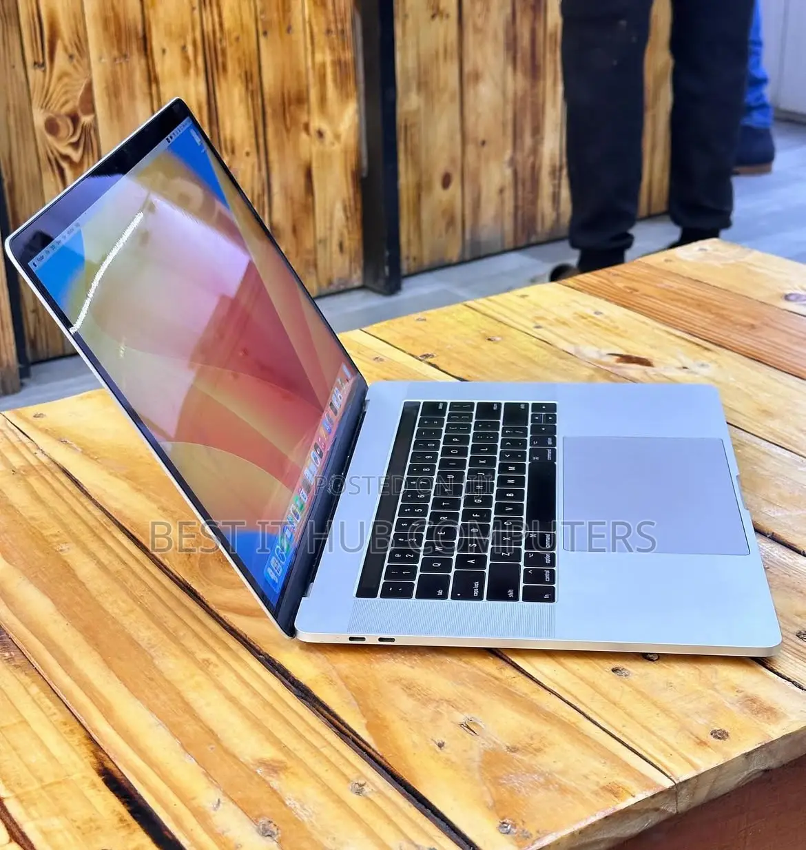 Laptop Apple MacBook Pro 2017 16GB Intel Core i7 SSD 512GB