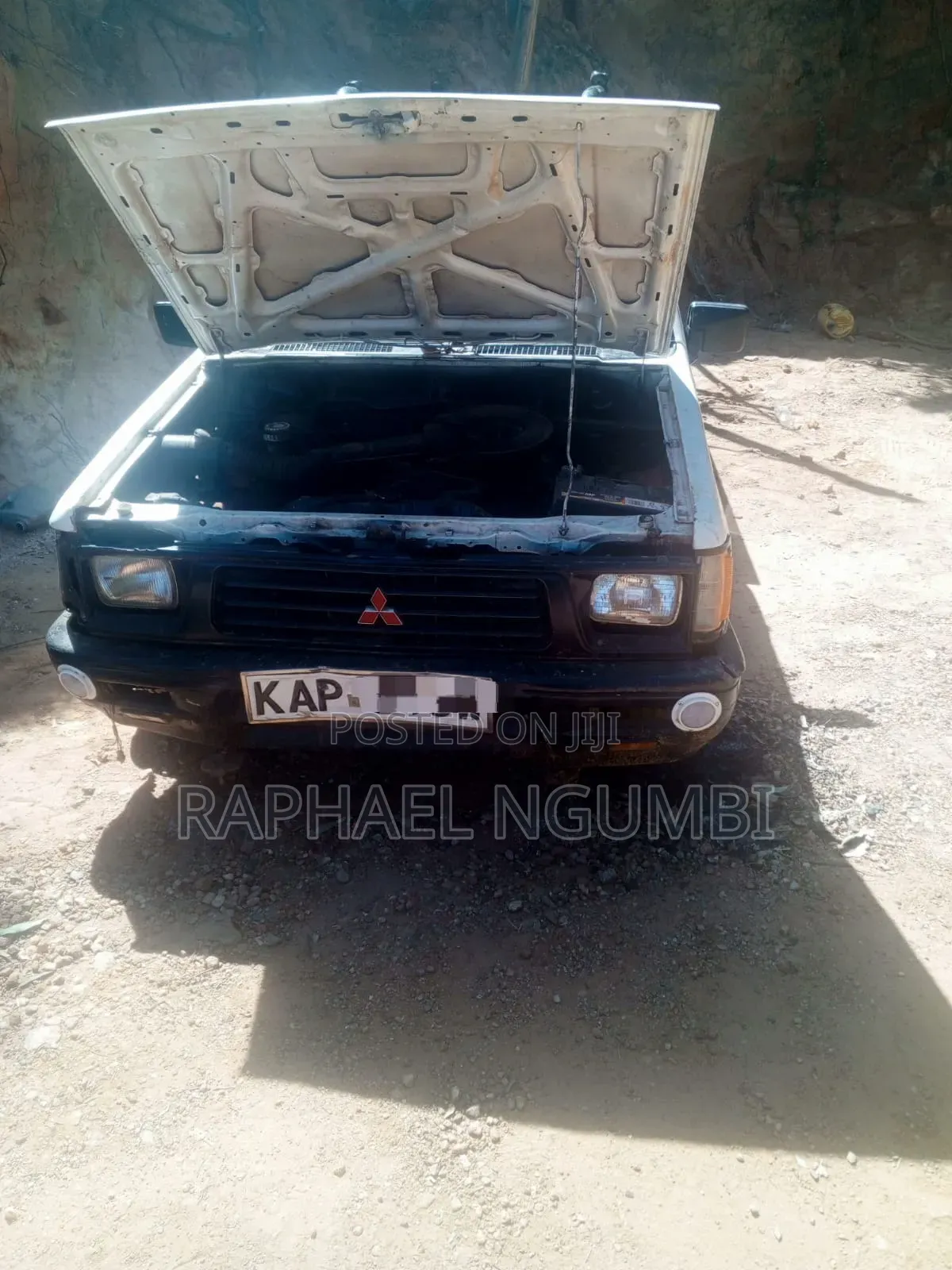 Mitsubishi L200 1997 White