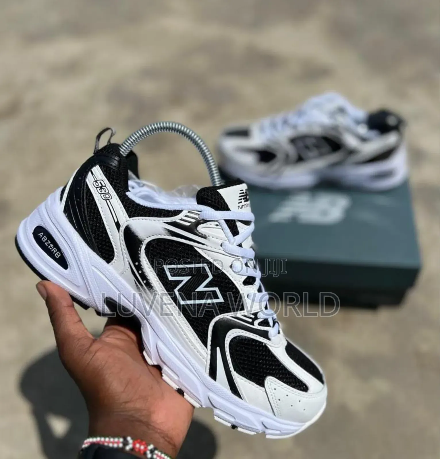 New Balance 530