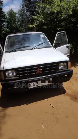 Mitsubishi L200 1998 White