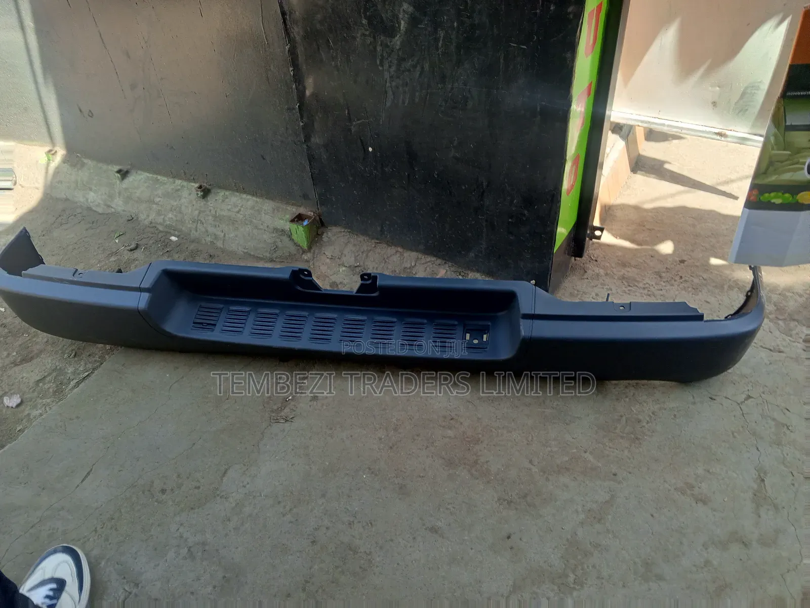 Rear Bumper Toyota Hiace 7l