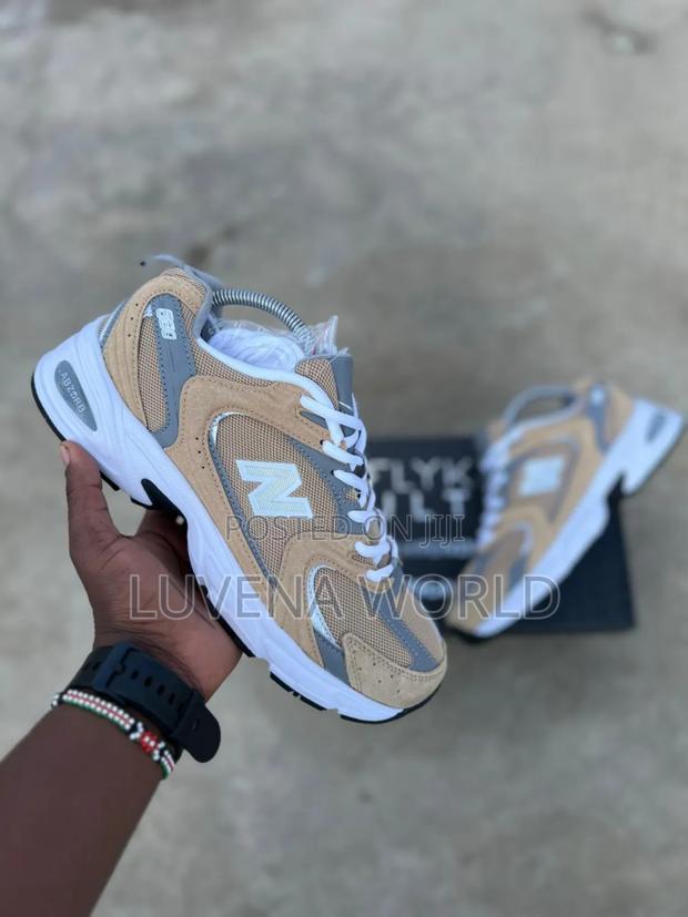 Unisex NB 530 - main view