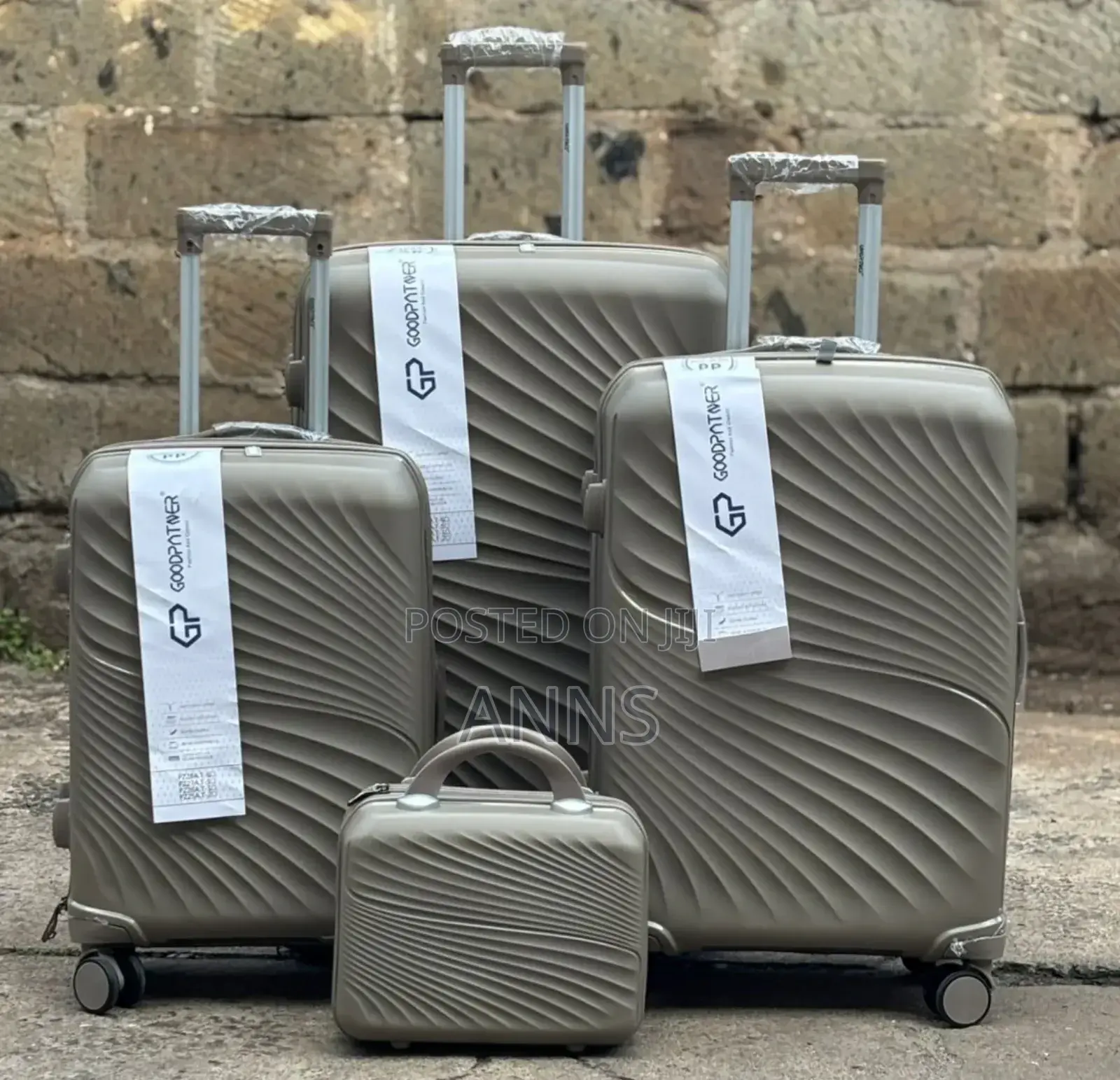 Size 4 Fashion 4 IN 1 UNBREAKBLE LAXURIOUS RUBBER SUITCASE