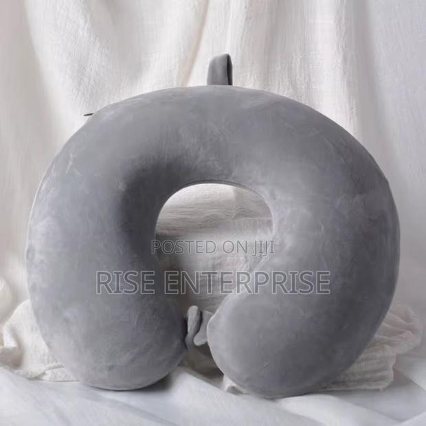 Very Comfy *Travelling Neck Pillow - main view