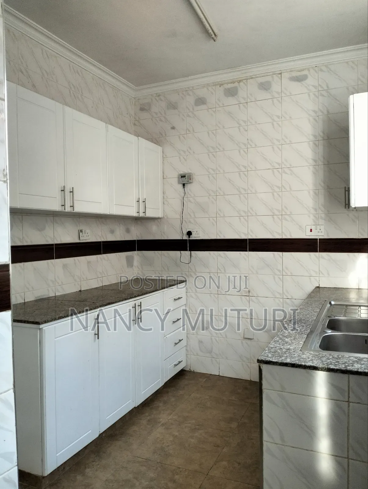 4bdrm Mansion in Banana, Ruaka for rent
