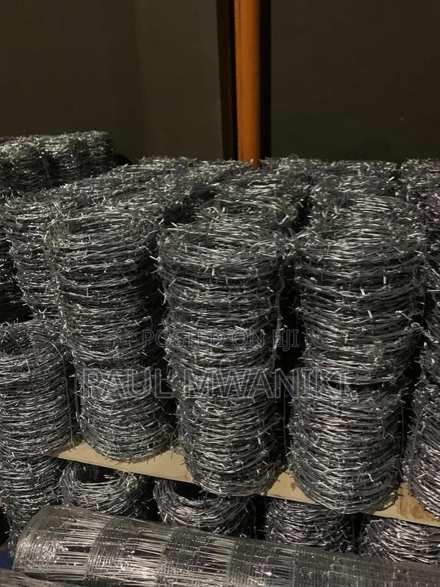 Galvanized Barbed Wire - thumbnail 2