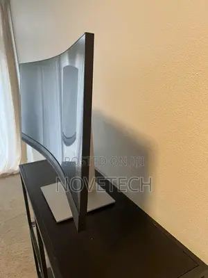 New Hp E34m G4 34" WQHD Curved Usb-C Conferencing Monitor