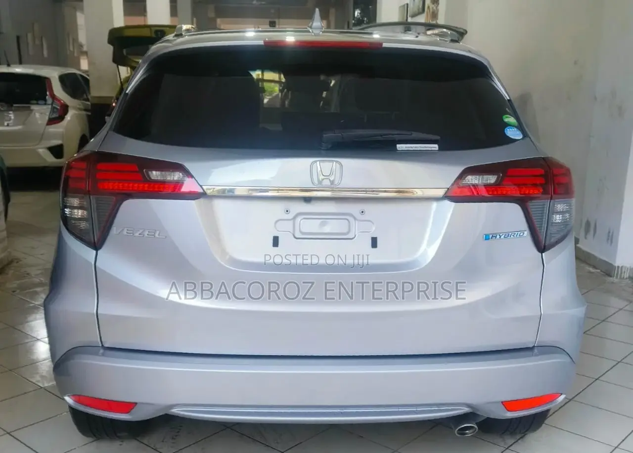 Honda Vezel 1.5 Hybrid 2WD 2018 Silver
