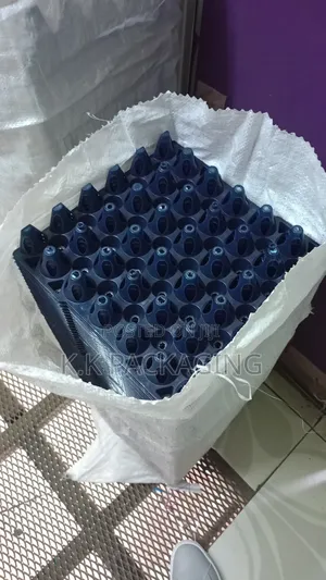 60 PCS at 3000 Plastic Egg Trays