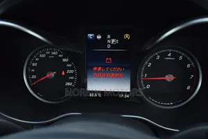 Mercedes-Benz C200 2015 Off white