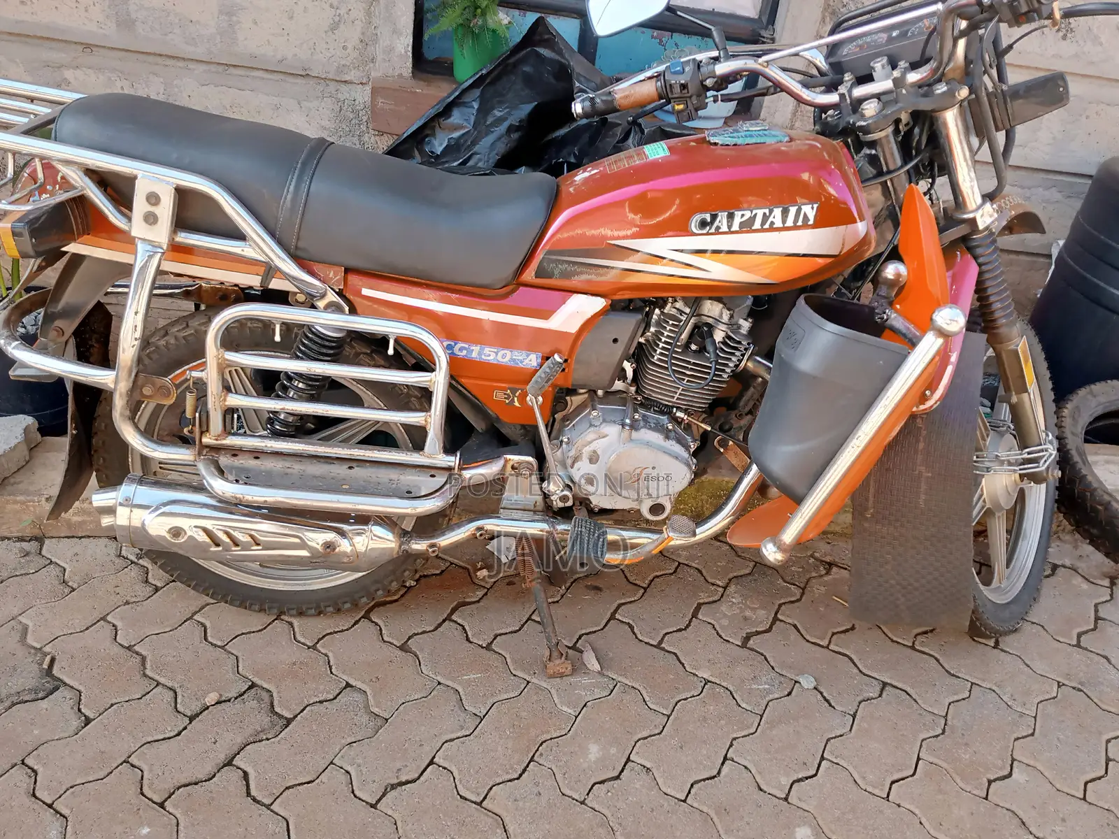Captain CP150-10 2010 Red