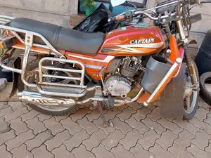 Captain CP150-10 2010 Red