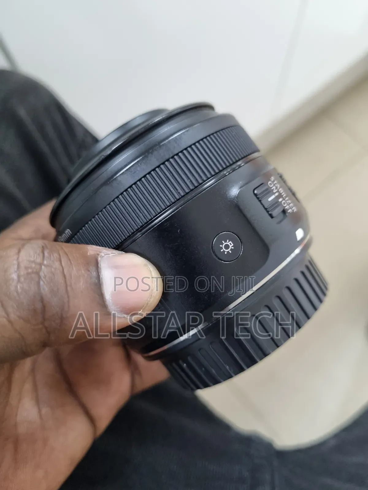 Canon EF-S 35mm F/2.8 Macro IS STM