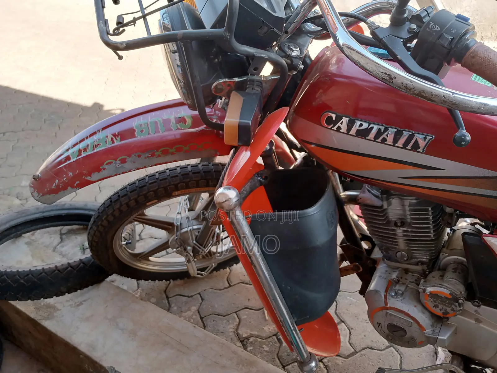 Captain CP150-10 2010 Red