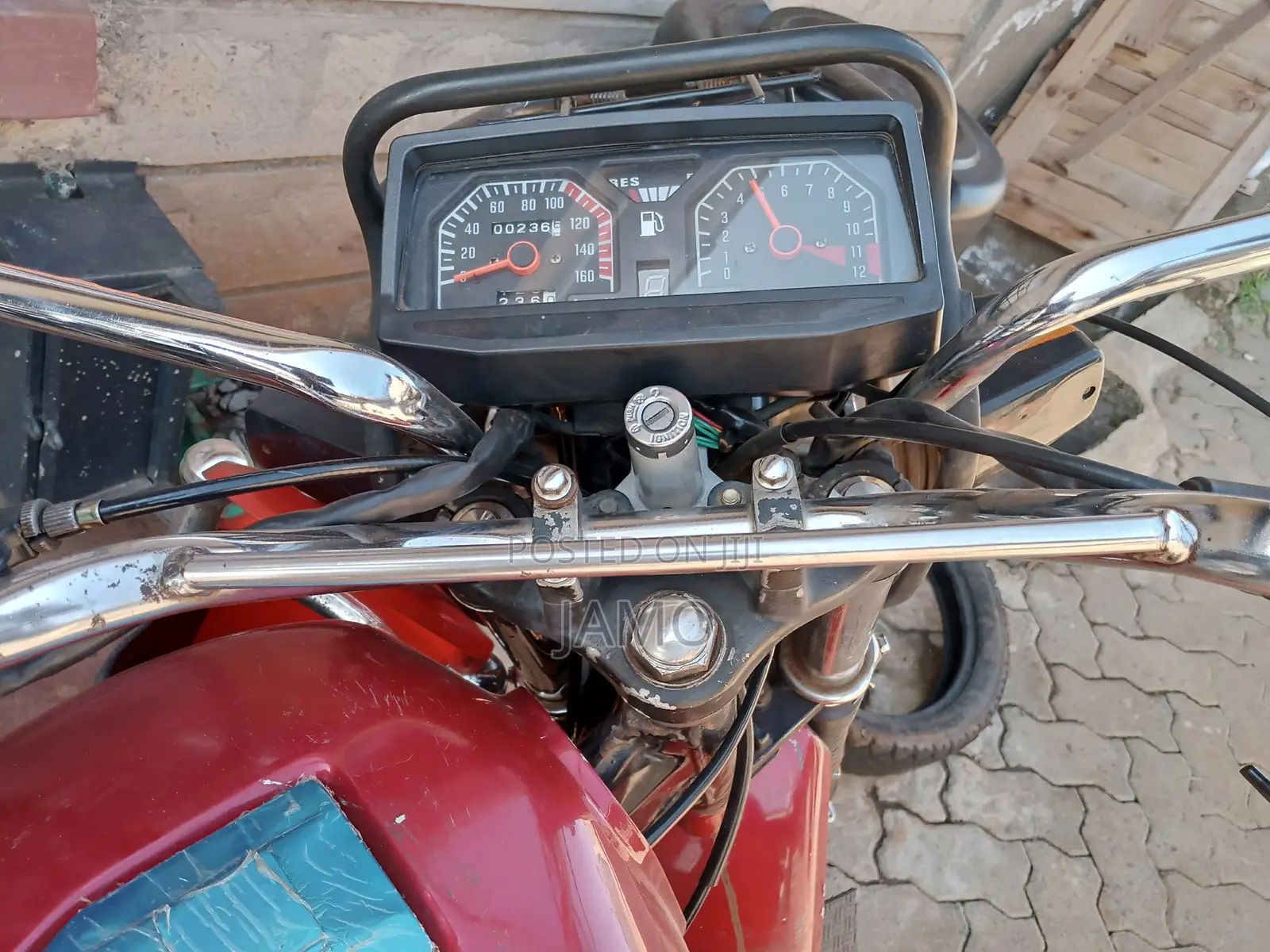 Captain CP150-10 2010 Red