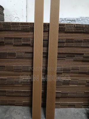 Solid Composite Decking Boards .