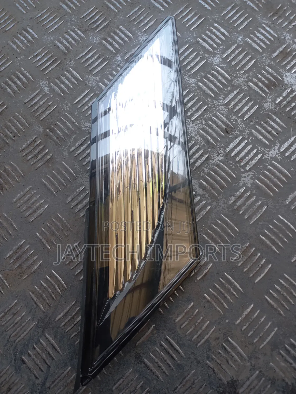 Mazda Biante Rhs Headlight Reflector