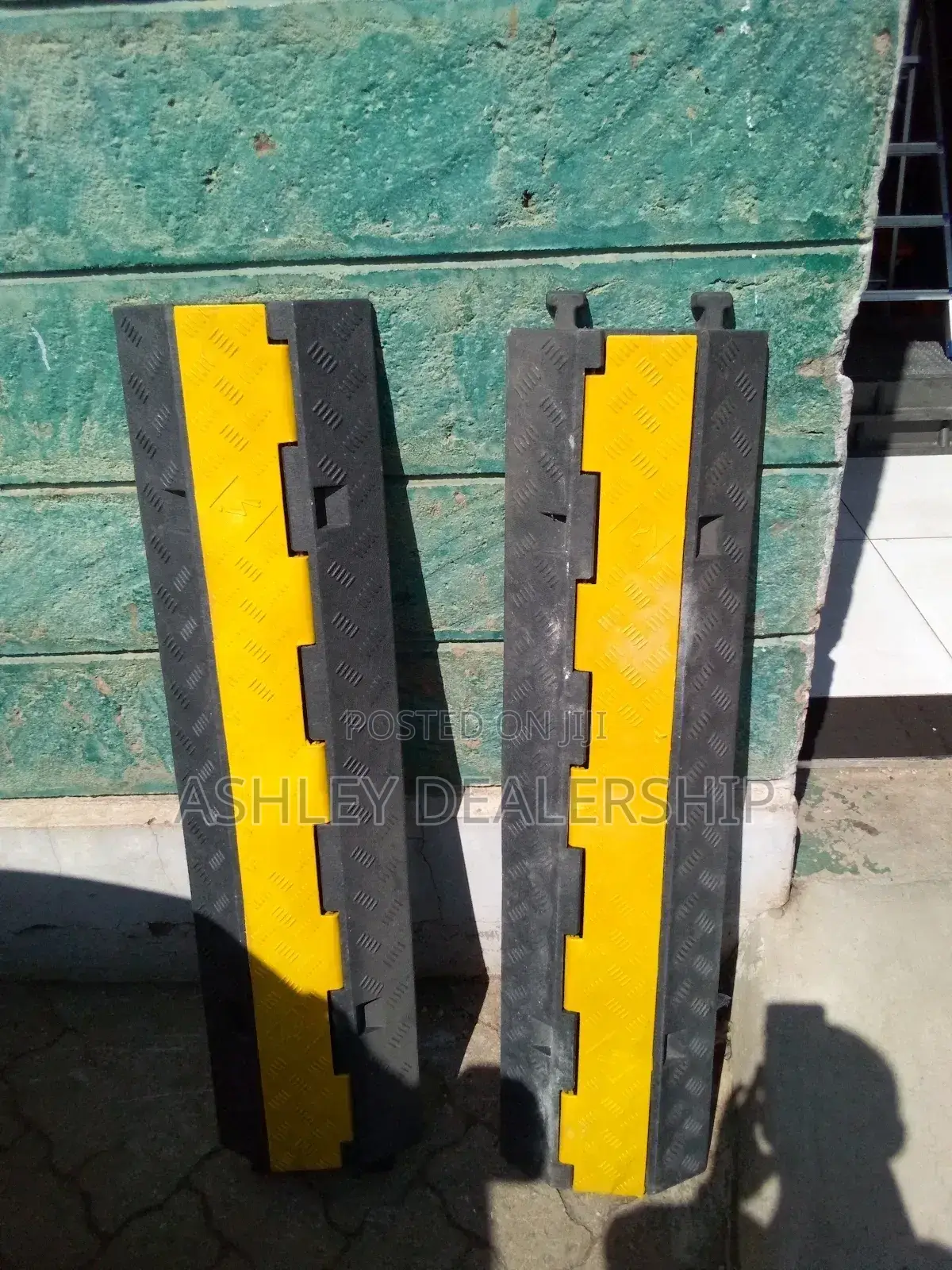 2-Channel Rubber Cable Protector