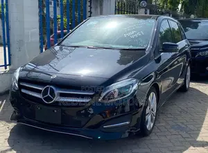 Mercedes-Benz B-Class B180 Petrol 2017 Matt Black