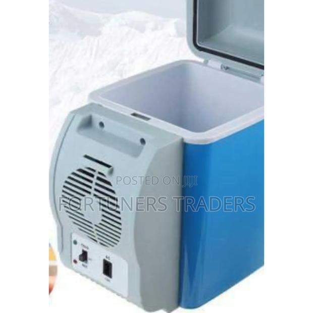 Car Fridge 7.5 LTRS Portable Car Fridge