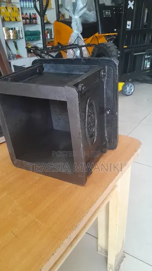 15cm Cube Moulds (Cast Iron)150mm ×150mm