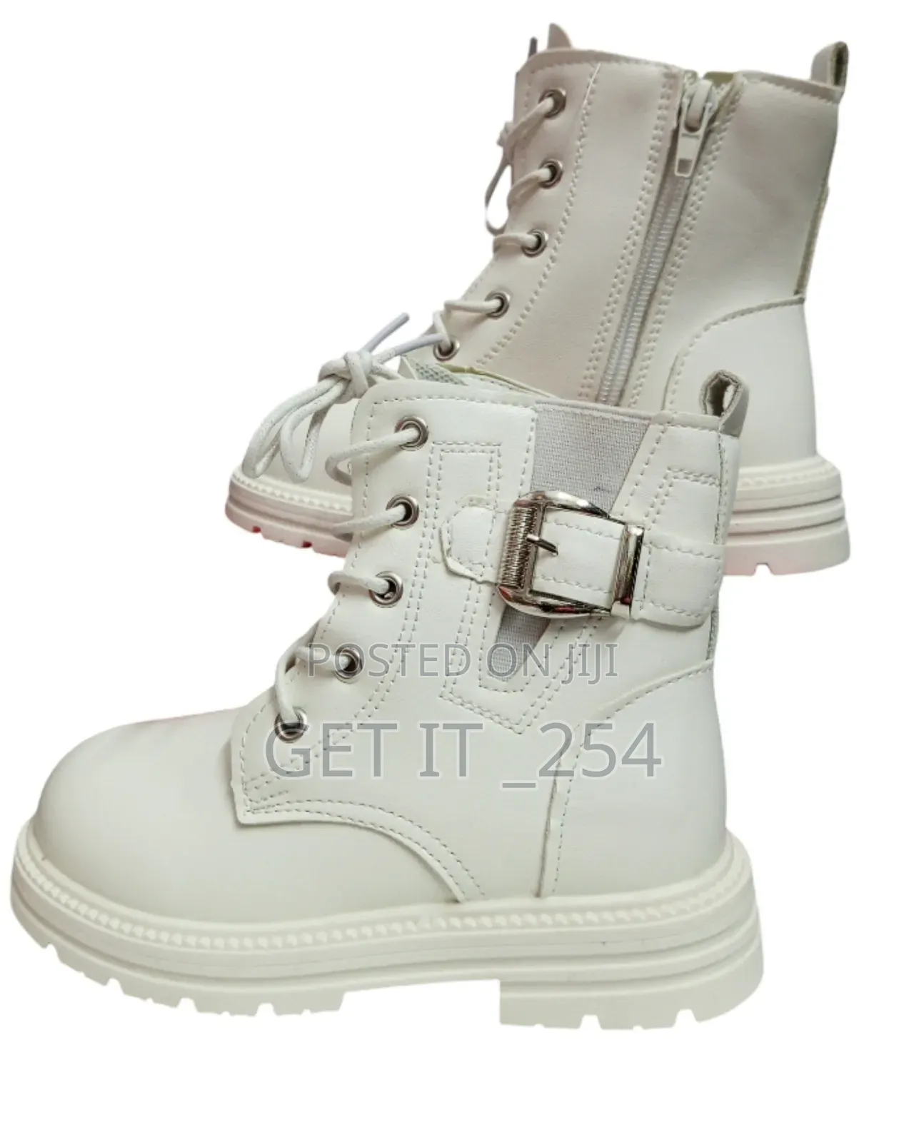 NJ024:Kid's Boots
Warm And Light 👌🏻
Sizes:25-36 (