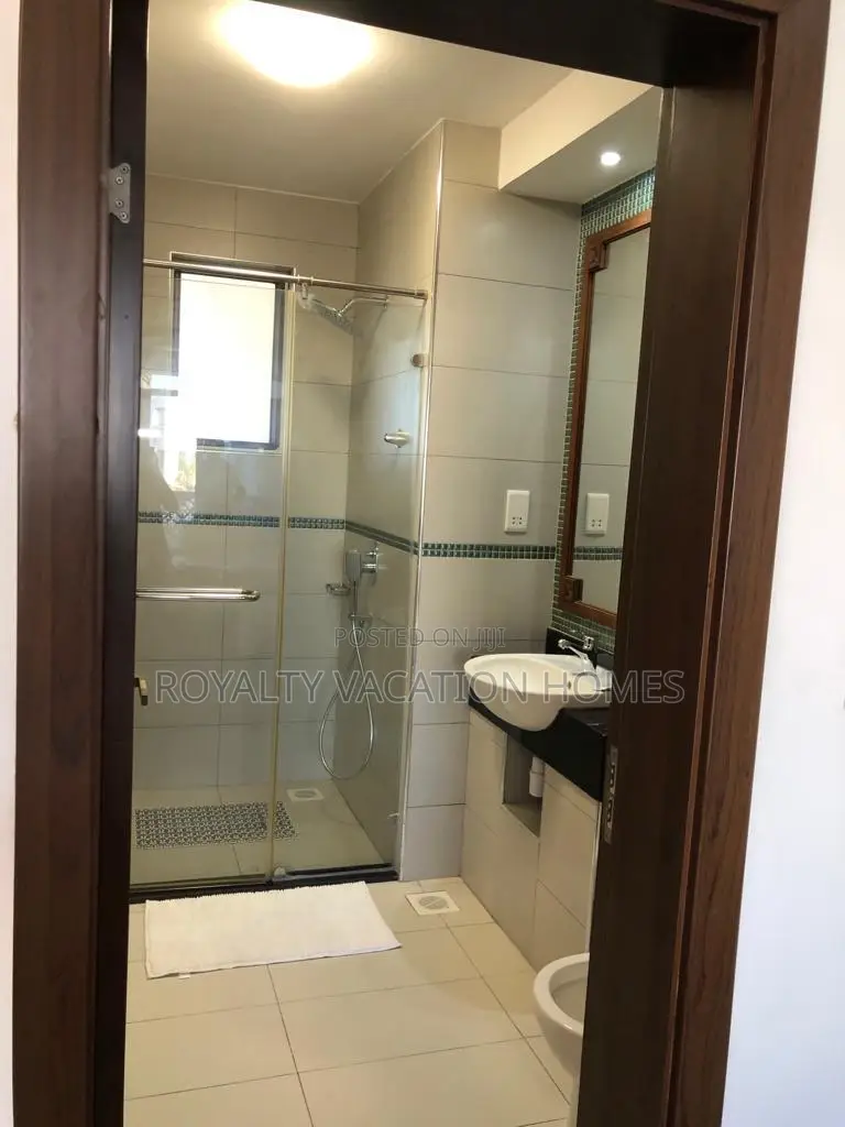 2 Br Beach Airbnb Apartment at Sultan Palace, Kikambala