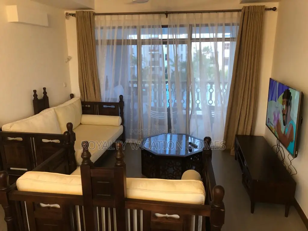 2 Br Beach Airbnb Apartment at Sultan Palace, Kikambala