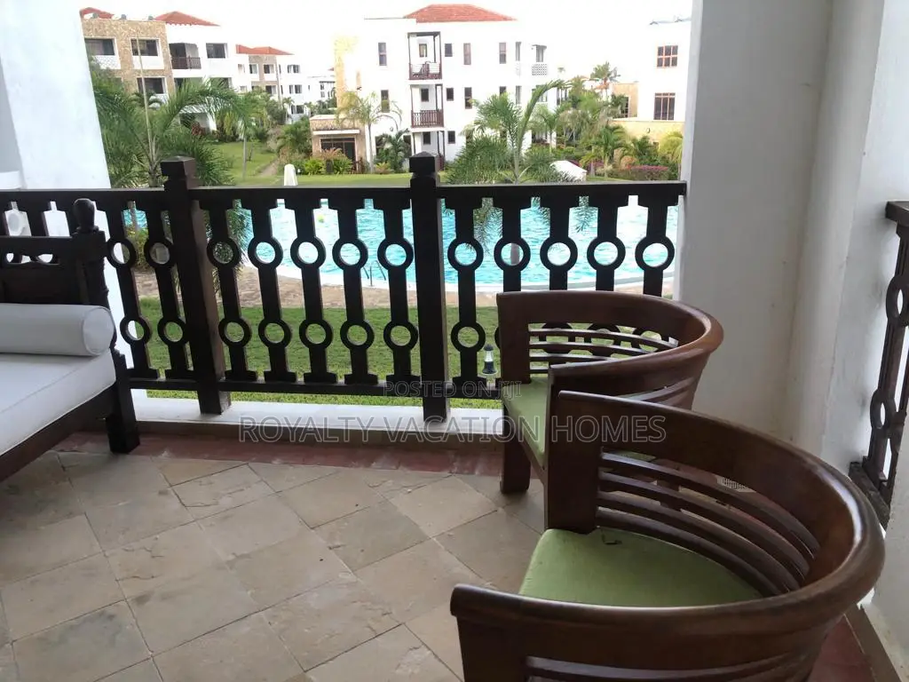2 Br Beach Airbnb Apartment at Sultan Palace, Kikambala