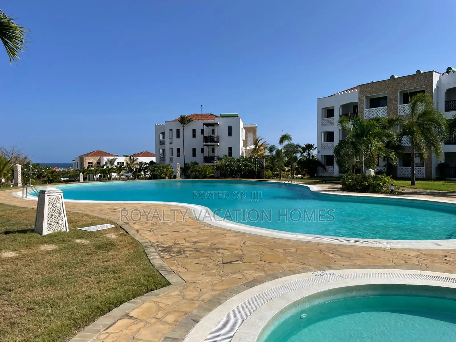 2 Br Beach Airbnb Apartment at Sultan Palace, Kikambala
