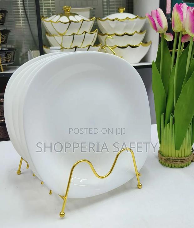 White Luminarc Plates - main view