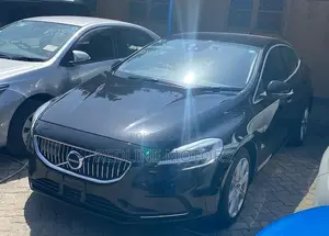 Volvo V40 2017 Black