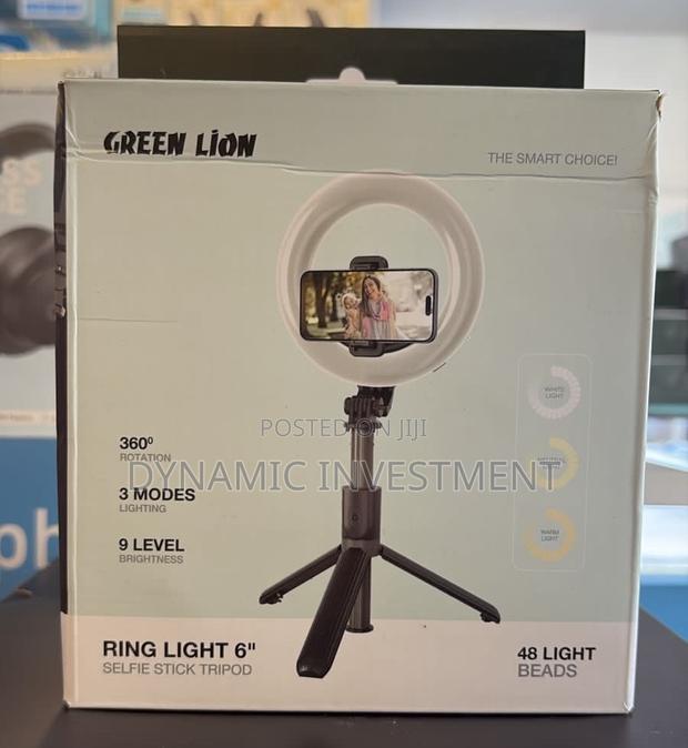 Green Lion Ring Light 6′′ Selfie Stick - main view