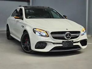 Mercedes-Benz E63 2017 Off white