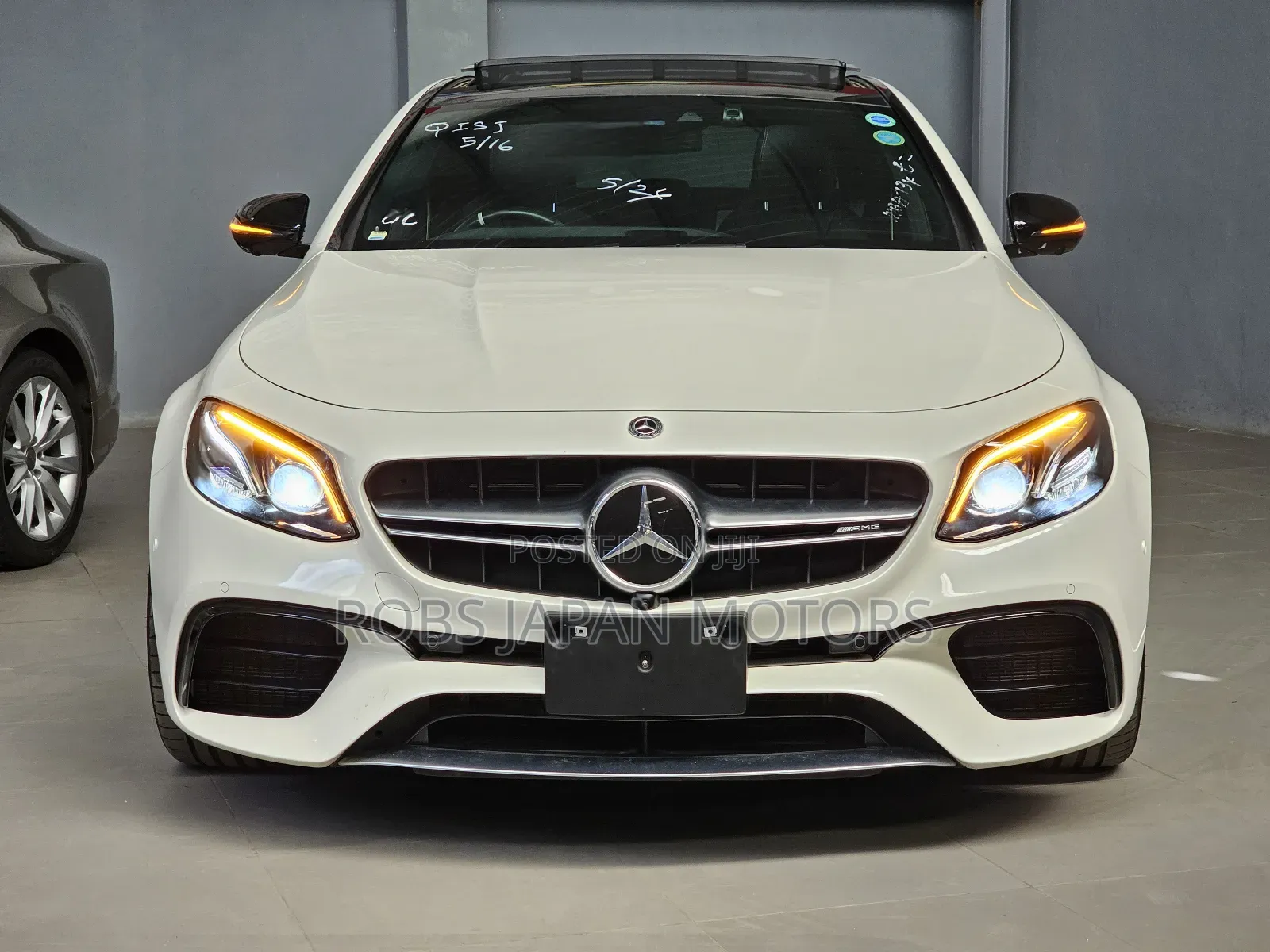 Mercedes-Benz E63 2017 Off white
