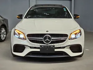 Mercedes-Benz E63 2017 Off white
