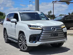 Lexus LX 2022 Pearl