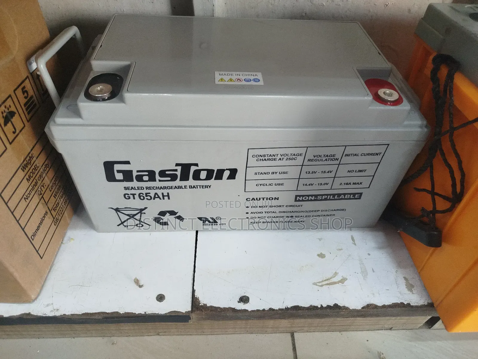 Gaston Solar Battery