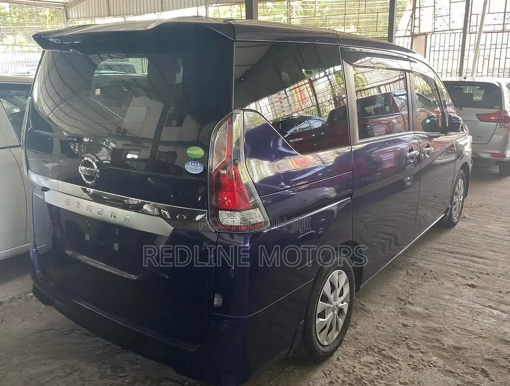 Nissan Serena 2017 Blue