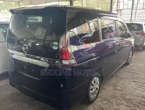 Nissan Serena 2017 Blue