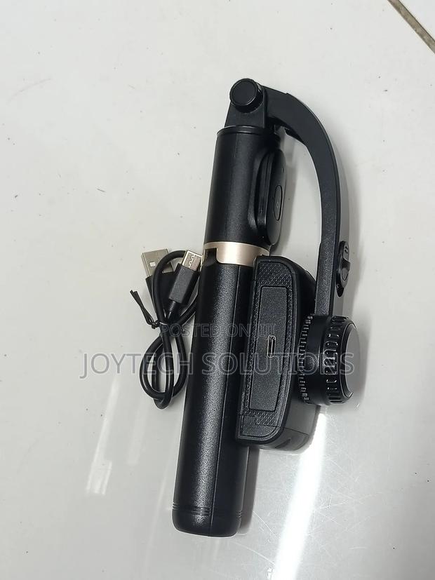 Portable Stabilizer Selfie Stick - main view