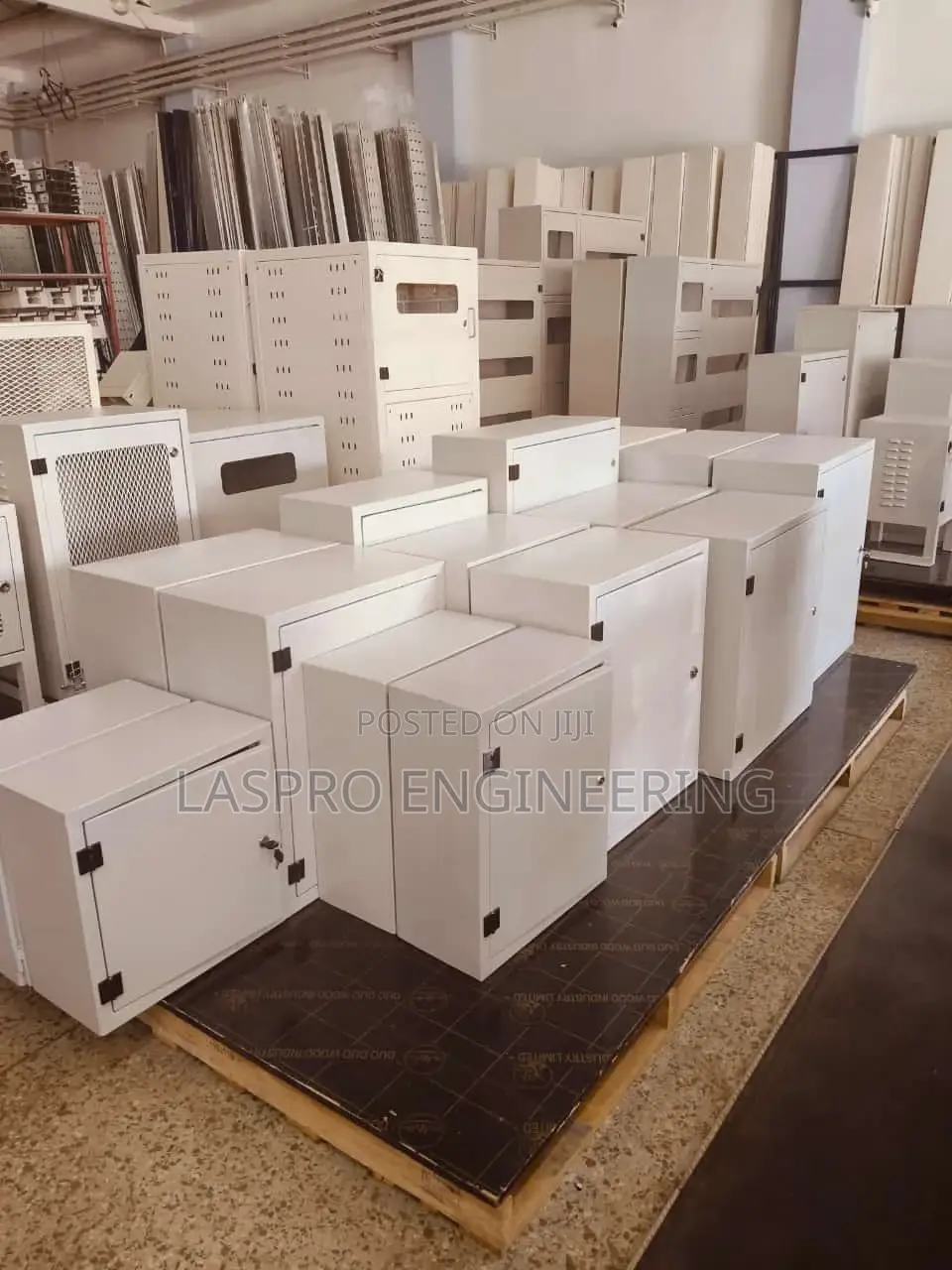 Encloser Box