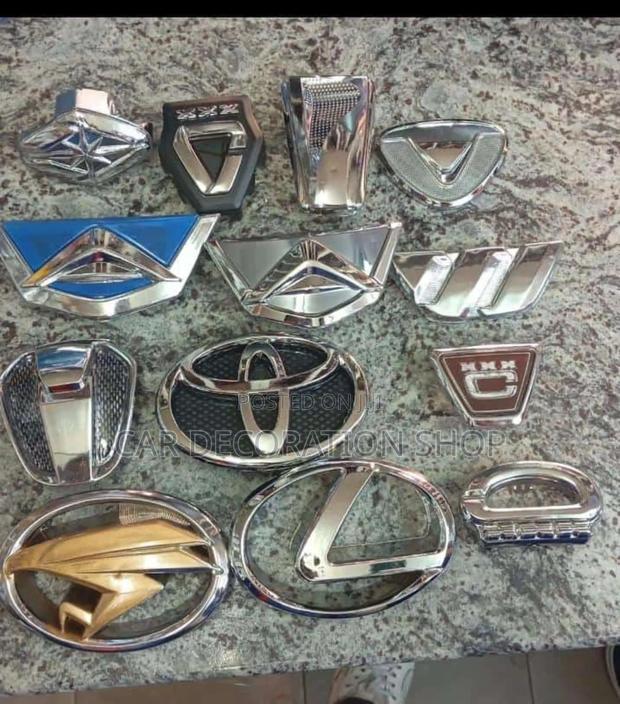 Different Grill Logos at Different Prices